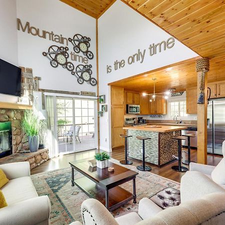 Remodeled Crestline Retreat Walk To Lake Gregory! Eksteriør bilde