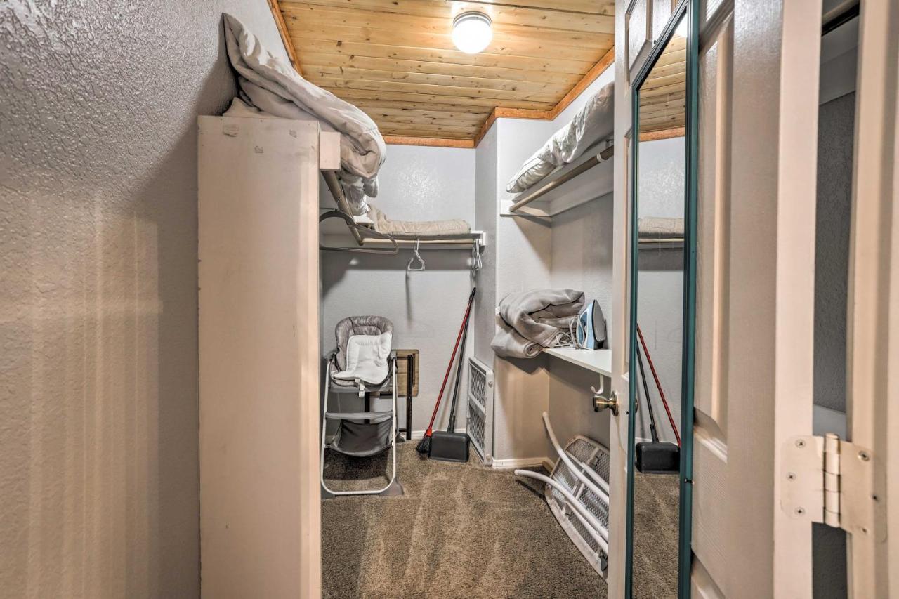 Remodeled Crestline Retreat Walk To Lake Gregory! Eksteriør bilde