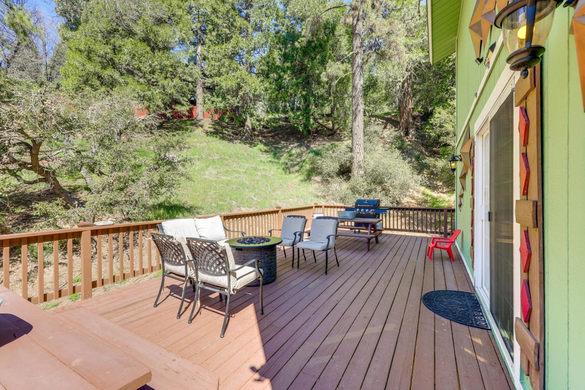 Remodeled Crestline Retreat Walk To Lake Gregory! Eksteriør bilde