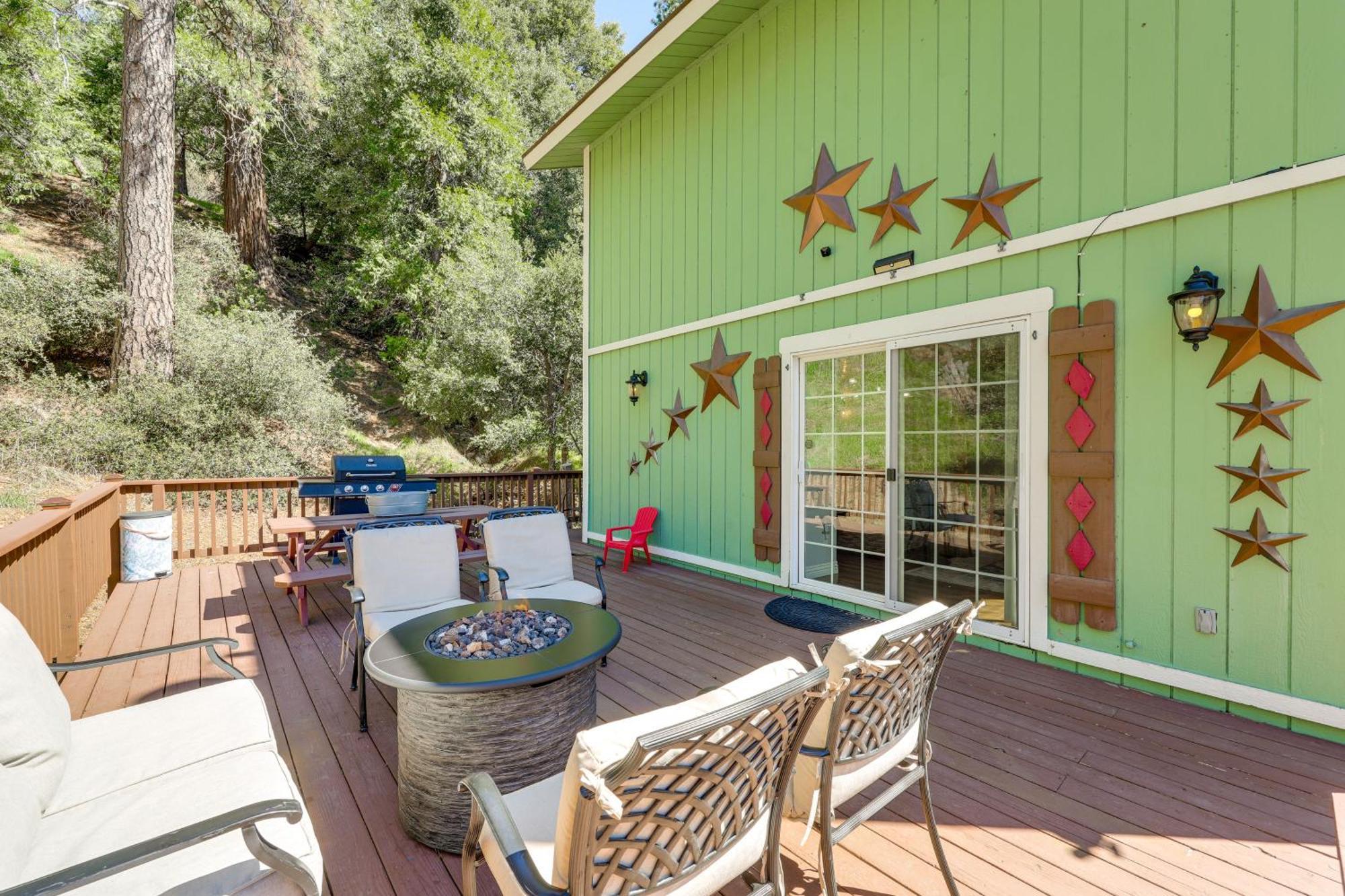 Remodeled Crestline Retreat Walk To Lake Gregory! Eksteriør bilde