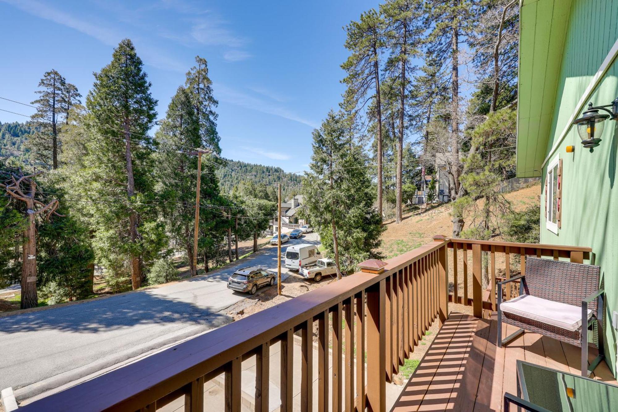 Remodeled Crestline Retreat Walk To Lake Gregory! Eksteriør bilde