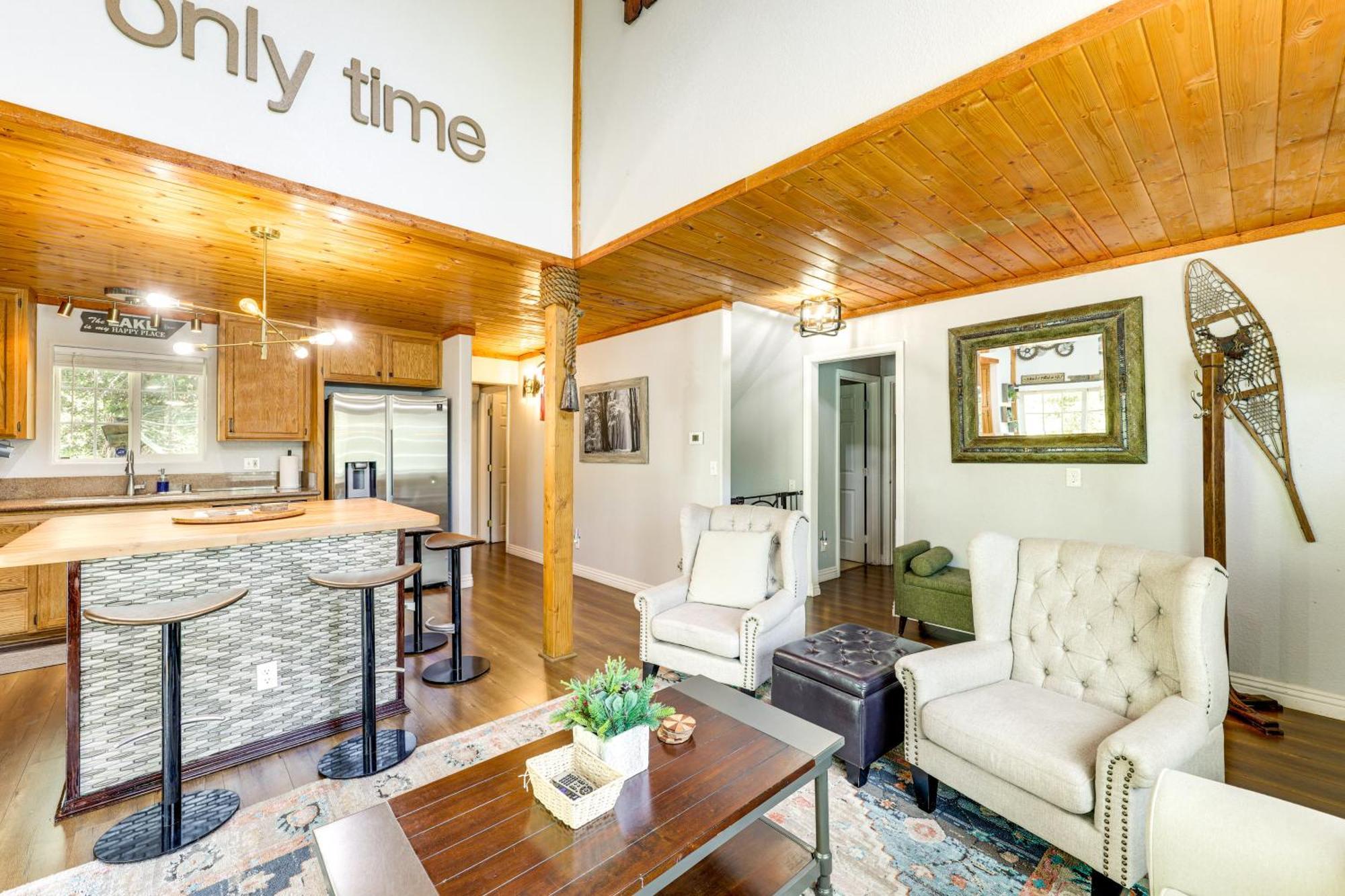 Remodeled Crestline Retreat Walk To Lake Gregory! Eksteriør bilde